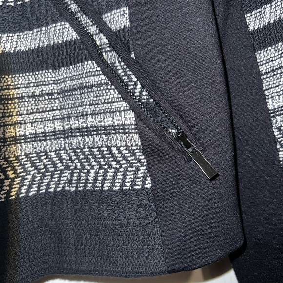 NWT Classiques Entier Women’s Sz L Black White Coat Jacket Blazer Long Sleeve - Picture 4 of 10